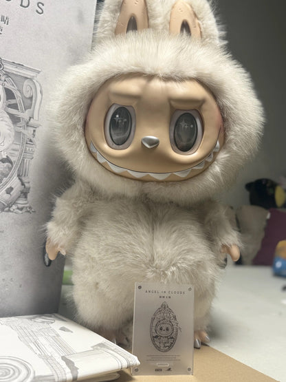 POP MART Original - THE-MONSTERS - ANGEL IN CLOUDS Vinyl Face Doll 58 cm